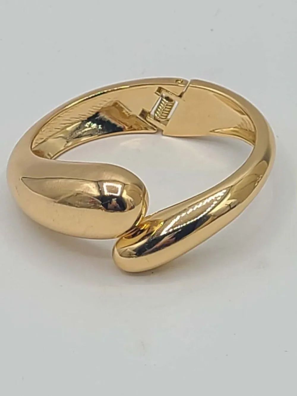Unmarked Gold Tone Bypass Cuff Bangle